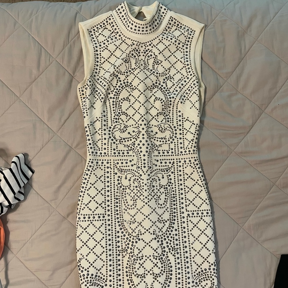Bebe dress